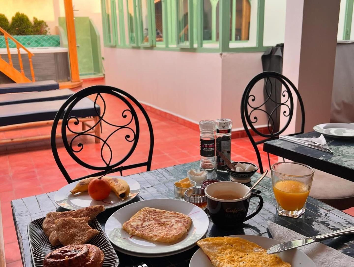 Riad Madinina Marrakesh Buitenkant foto